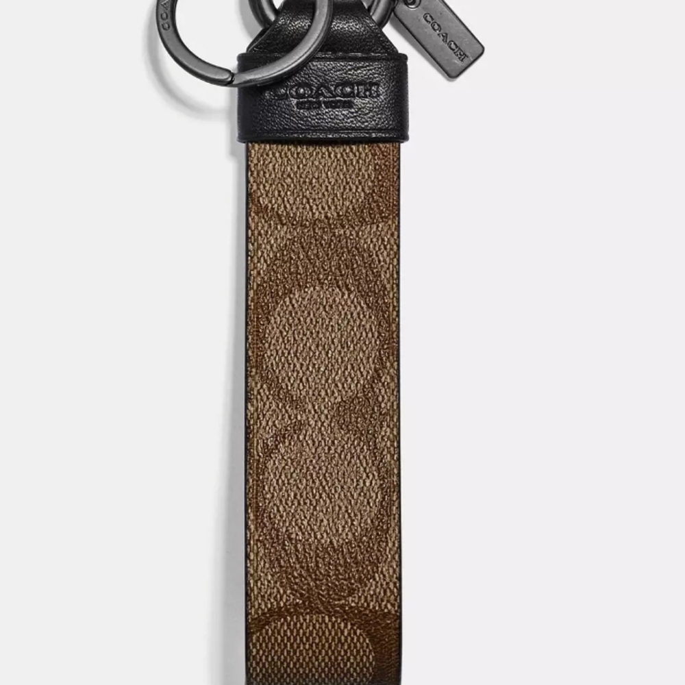 Large Loop Key Fob In Signature Canvas - Picture 4 of 4